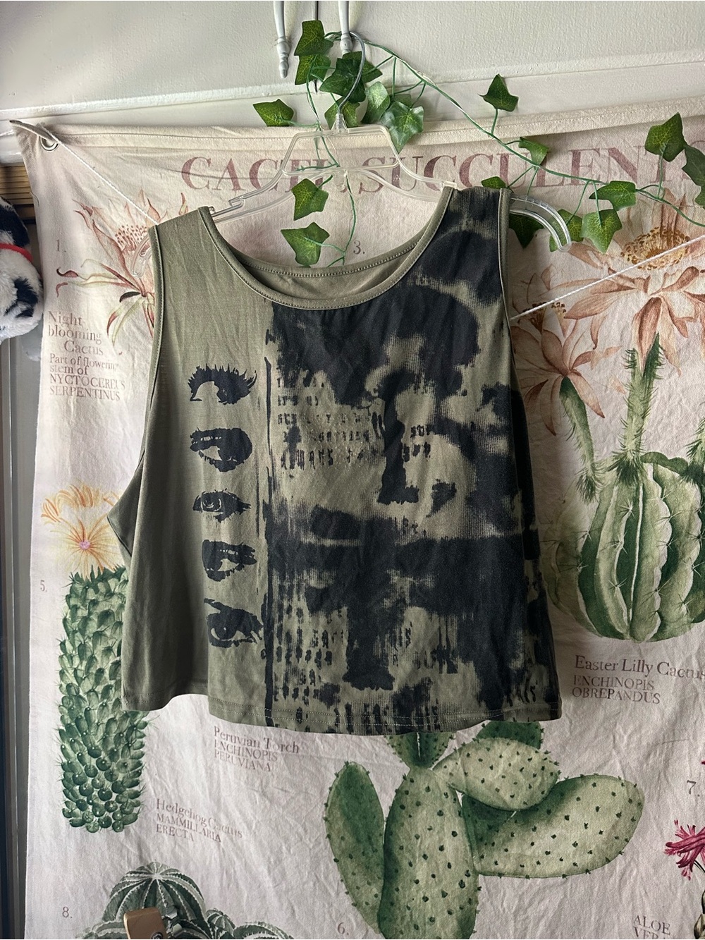 Women’s Olive Green & Black Graphic Crop Tank Top